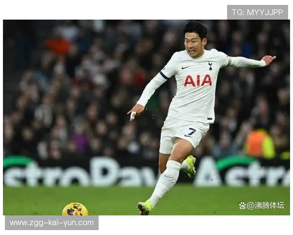 孙兴慜大禁区外的弧线球险些再度攻破大门