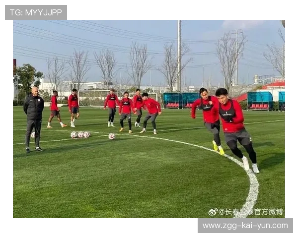 球队在训练中模拟对手战术取得良好效果，球队在训练中模拟对手战术取得良好效果的是