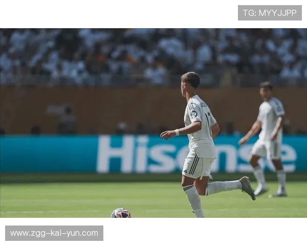 皇马跌入危险区：冠军光环下的隐忧与突破路径